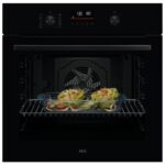 Four pyrolytique encastrable AEG Surroundcook 60 cm, série 5000, noir (NBU5P41SK)