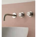 Robinet de lavabo mural Mina 4721 Synth à 3 trous avec boutons intégrés - Image 2