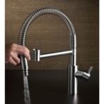 Robinet mitigeur de cuisine Mina Twin 9072 en acier inoxydable à deux jets - Image 3