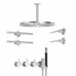 Ensemble de douche Vola Combi-18 avec mitigeur thermostatique encastré, pommeaux de douche et douchette.