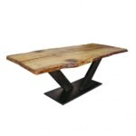 Wood table chêne marron avec piètement en métal